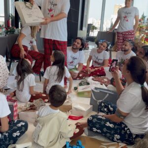 Dalisa Alegría Instagram - Más que abrir regalos, la Navidad es compartir y disfrutar cada momento. Con Dios en el corazón, la familia es el mayor regalo. 🙏 #FamiliaAlegria #25dic
