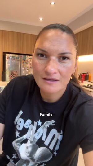 Dame Valerie Adams Instagram - Sometimes the strongest thing we can do is pause and ask ourselves, “Am I actually OK?” Life gets busy. Kids, work, people's expectations - but your mental health matters. 

Through @tendnz you can book a free online 30min video chat with qualified mental wellness professionals. No waiting, no judgement, just support 💜 Malo 'aupito, ‘ofa atu.