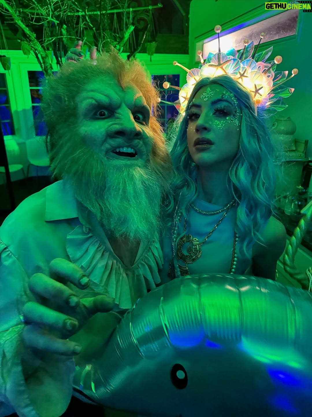 Dana DeLorenzo - 3.8K Likes - Amphitrite: Goddess of the Sea. Bc I 💙🐬 I 🩵🌊 I 💙changing my eyes from brown to blue. Spent way too long on it but loved wearing it. HUGE thanks to @dastmalchian AKA Werewolf in Charge for throwing one of his best Halloween parties yet!! You crushed it Dave! (And those dance moves) 🖤And thanks to my girl @tania.raymonde for her stellar photography skills and her big scary bush @nathanfillion for the equally stellar 📸 💙🩵
 

#halloween #halloween2025 #costume #amphitrite #goddessofthesea #queenofthesea #eyecandys #saveourocean #dolphinlove #keepbeachesclean 🌊