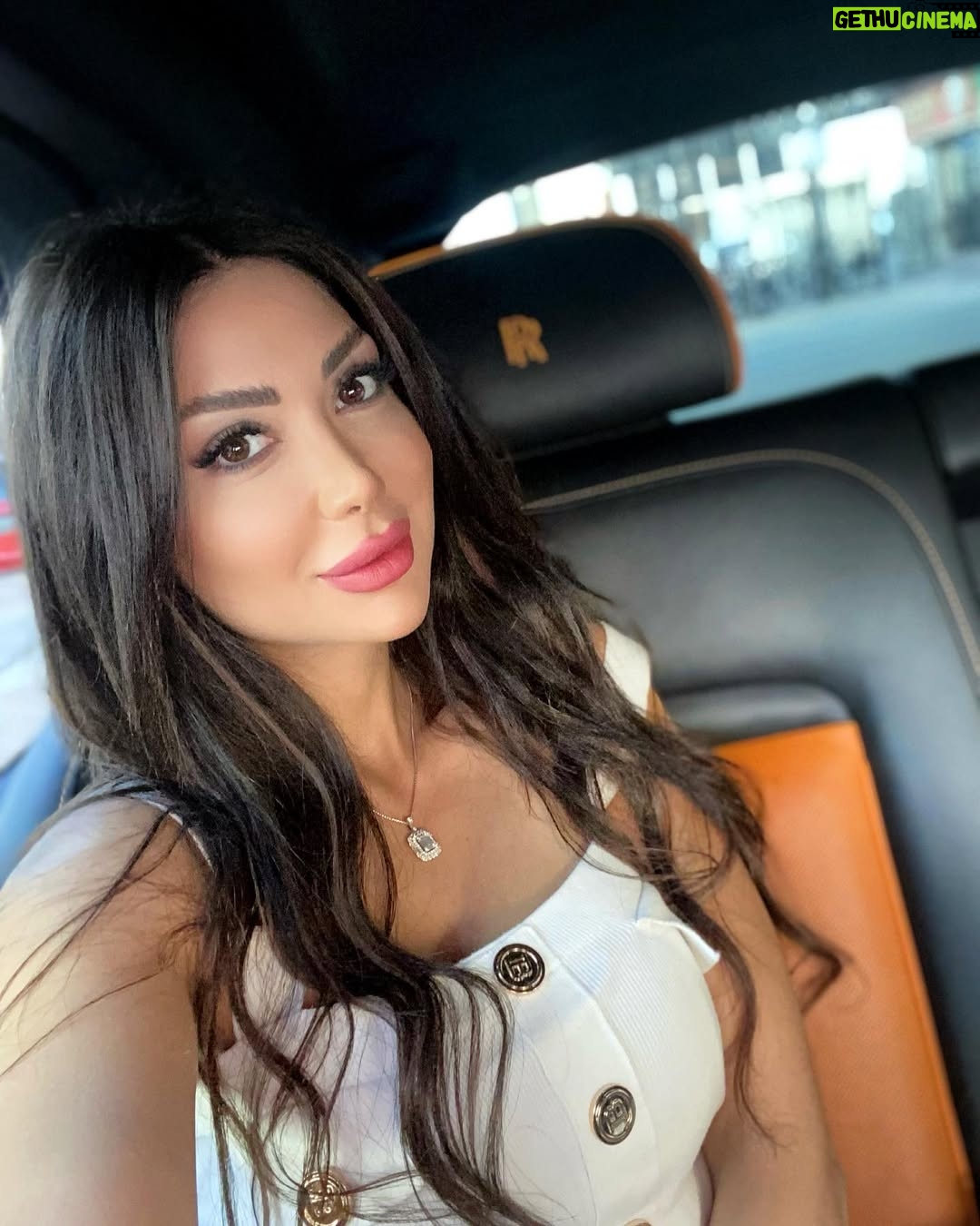 Dana Jabr - 19.5K Likes - 