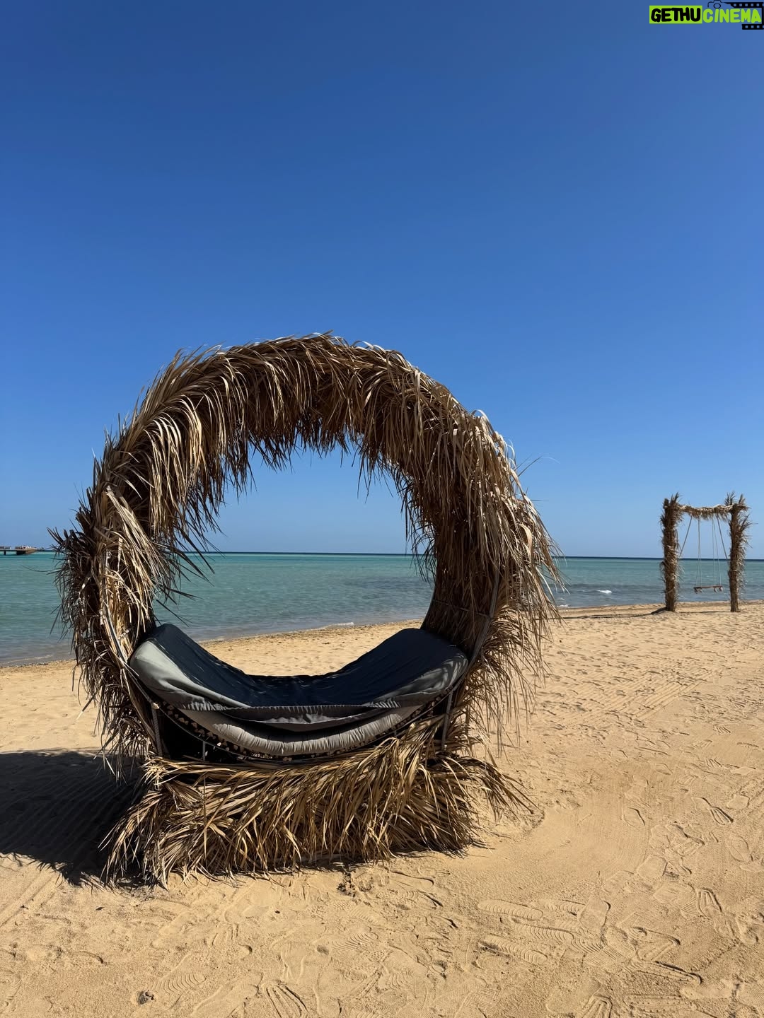 Dana Morávková - 2.4K Likes - První den naší dovolené. Egypt 🇪🇬 s @ckbluestyle 💙  v @casablueresort 🤍  #marsaalam