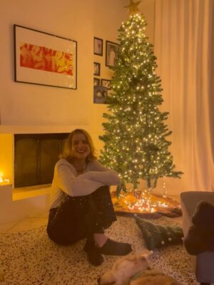 Danae Michalaki Instagram - Happy New Year! 🎉🎁❤️