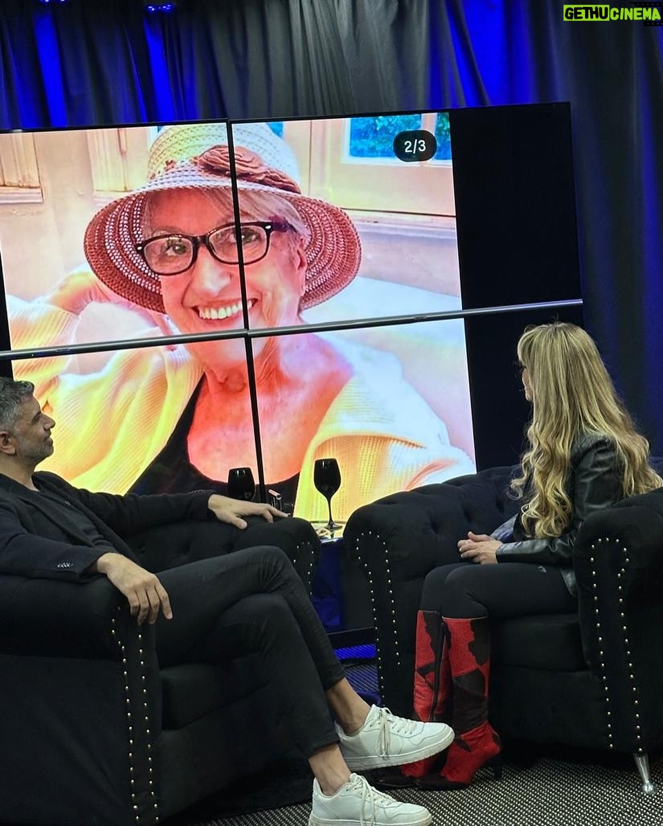 Daniela Mori - 3 Likes - Programa PARTE DEL ARTE  con @yoleorossi por @argentinisimatv