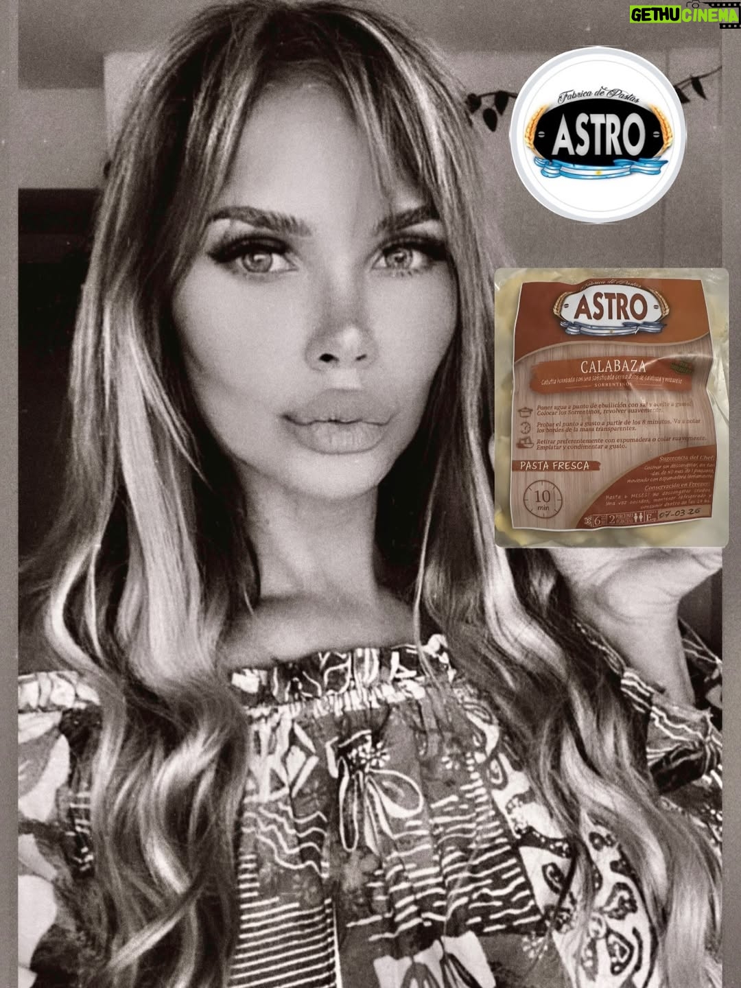Daniela Mori - 3 Likes - Pastas artesanales @astropastas Ravioles de ricota , jamon y nuez Sorrentinos  rellenos de Calabaza !Fideos !!! Elaborados como en casa !! Son RIQUISIMAS !! Segui este instagram @astropastas y hace tu pedido !! Gracias a @concepciongarcia10 Ph @linda.araico