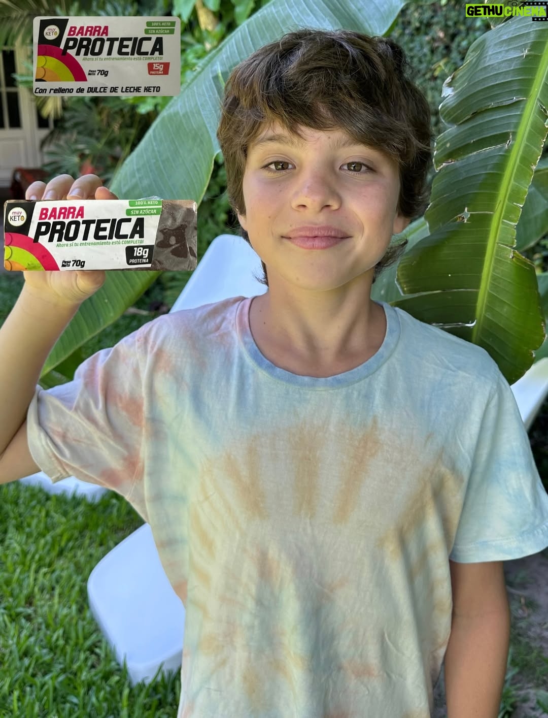 Daniela Mori - 3 Likes - Llegaron las barras proteicas @muyketoarg !! Antes del entrenamiento ! En muy ricos  sabores !!! Sin azúcar ! Sin conservantes !!! Segui el instagram @muyketoarg y encarga tu favorita !! Francisco y yo ya somos @muyketoarg