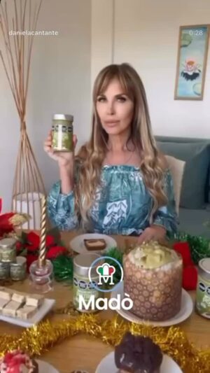 Daniela Mori Instagram - Llego @mado.ar la pasta de pistacho untable.El sabor autentico de Italia en cada cucharada ! Es cremoso , muy suave y untable .ES RIQUISIMO !! No puede faltar en tu mesa de Navidad 🎄 Segui el instagram @mado.ar y hace tu pedido !!Produccion de video @linda.araico