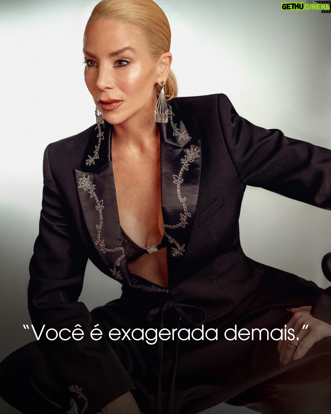 Danielle Winits - 4.7K Likes - Quando a gente fala com a gente mesmo, a gente fala também com a nossa criança interior.
E muitas vezes me pego falando comigo mesma de um jeito que eu jamais falaria com a minha criança. E vocês?