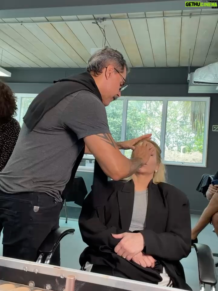 Danielle Winits - 10.1K Likes - Bastidores cinematográficos🎞️ Ansiosos por mais uma farofa? 🎬 

@paulocursino 
@robertosantucci 
@globofilmes 
@camisalistradafilmes