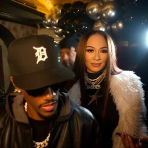 Daniielle Alexis Instagram - BADDDDDDIES🤘🏾 Big CEO captured by ME📸🩷✈️ happy bday @realmissnatalienunn & congratulations to the Boss @lemuelplummer & @scotlyndryan 🤰🩷.. to my queen @tesehki ILY bb !! That’s a Wrap.. for now 📸😝
#baddies #baddiesusa #zeusnetwork #zeus