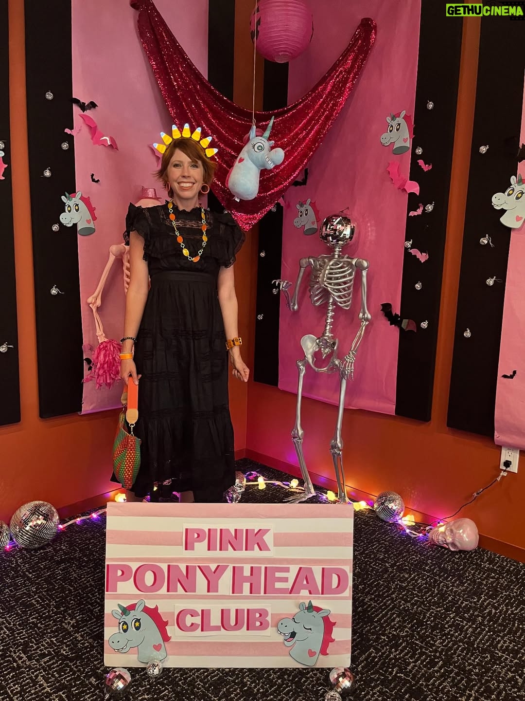 Daron Nefcy - 4.7K Likes - So excited to see some #starvstheforcesofevil Halloween love at Disney TVA last night!🦄 🎃