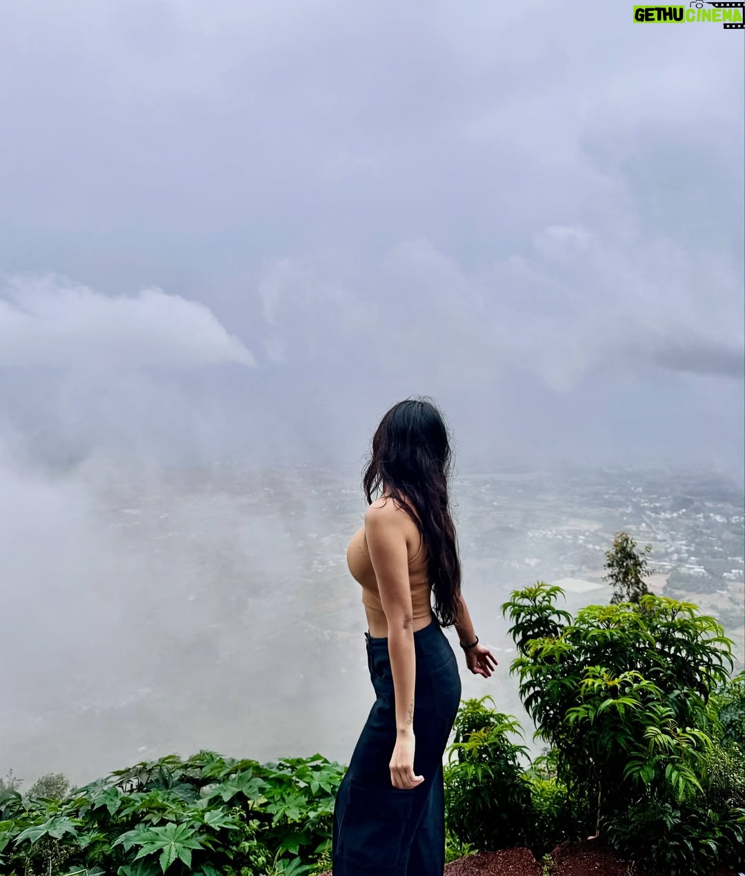 Darshini Gowda - 12.3K Likes - ❄️