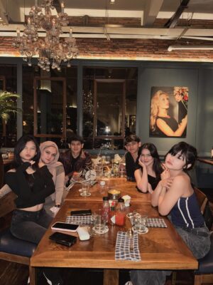 Davina Karamoy Instagram - .𖥔 ݁ ˖۶ৎ✮⋆˙♡
