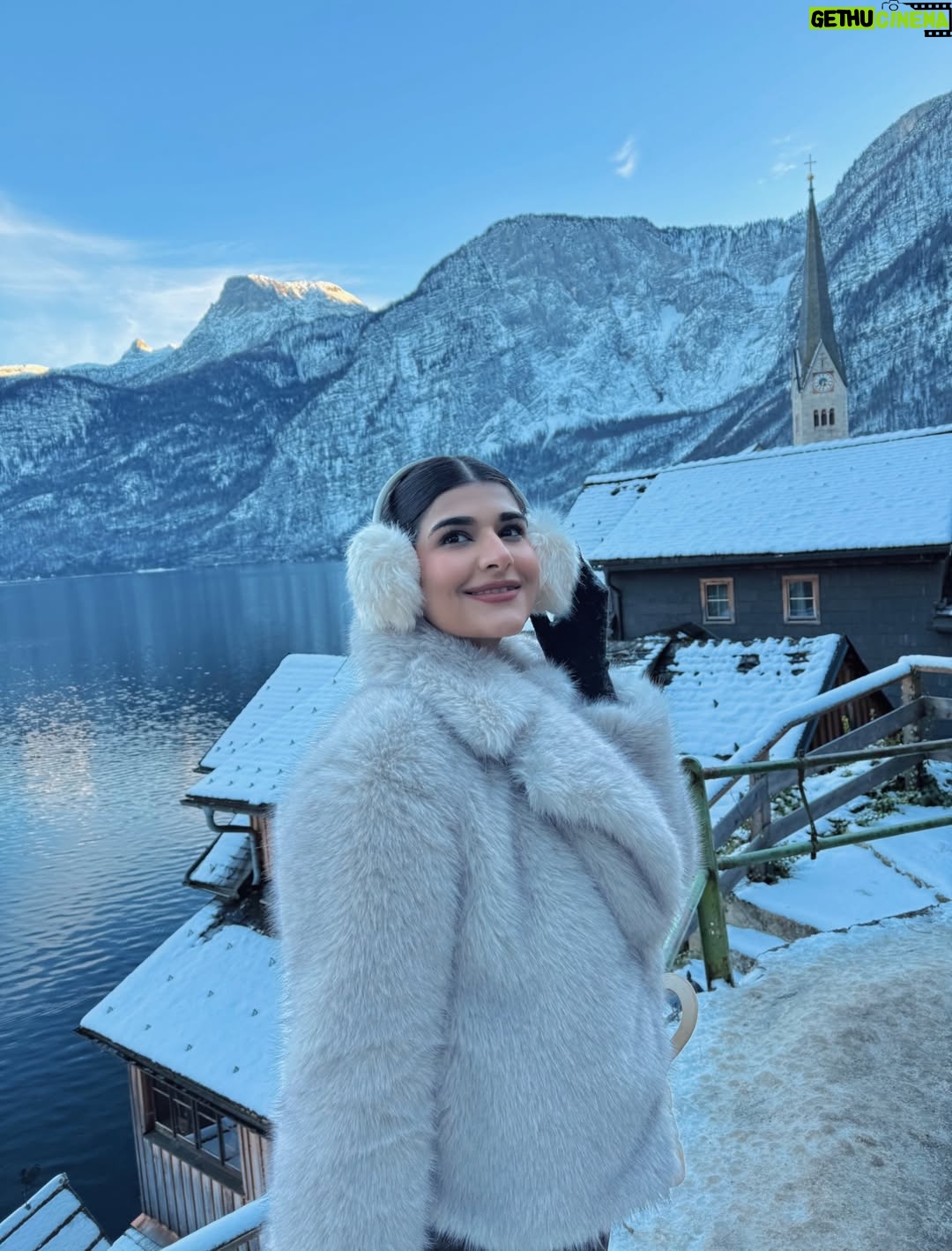 Deeksha Khurana - 19.3K Likes - Just a winter outfit dump ❄️🤍