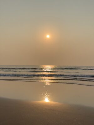 Deepali Pansare Instagram - Last one is my favourite ❤️
#goabeach #goa #sunset #beach #goadiaries