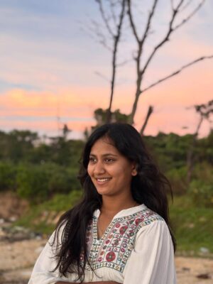 Deepika Gowda Instagram - ಅರಿತವರು ಯಾರಿಲ್ಲಿ ನಿನ್ನ ಅಂತರಂಗವ
ನಿನಗಷ್ಟೆ ಗೊತ್ತು ನಿನ್ನ ಅಂತರಾಳದ ಕಲರವ…
Pc- @_.rashu__
#beach
#mangaluru
#kannadasong
#deepika