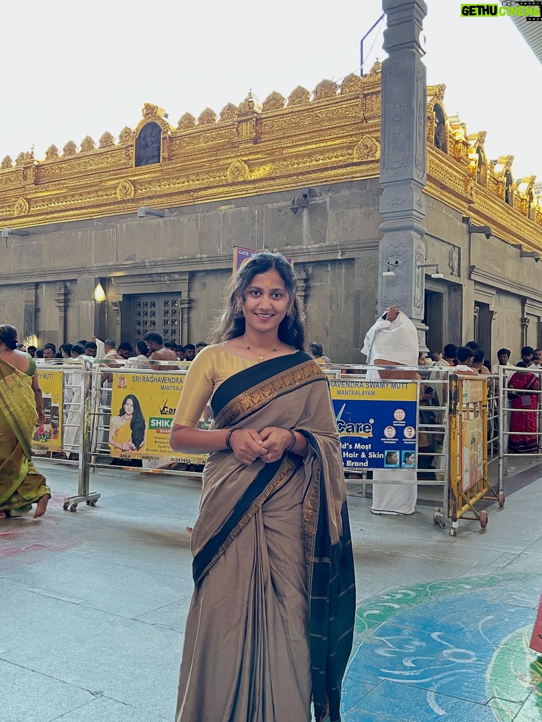 Deepika Gowda - 71.8K Likes - ಓಂ ಶ್ರೀ ಗುರು ರಾಘವೇಂದ್ರಾಯ ನಮಃ 🙏❤️