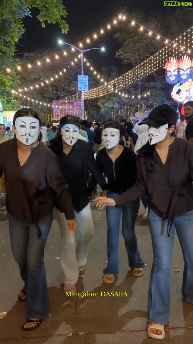 Deepika Gowda - 6K Likes - ನಾನ್ ಎಲ್ಲಿದಿನಿ  guess ಮಾಡಿ😜
Vc- @prathiii__shetty 
#mygirls 
#mask 
#dance 
#mangalurudasara 
#mangalurudiaries