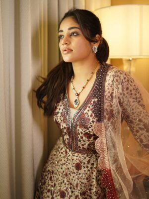 Deepshikha U Instagram - Softness is strength —Just ask a rose! 🌹 
Attire: @kashishindia 
Jewellery: @tyaanijewellery 
Photography: @harishvobbilisetty