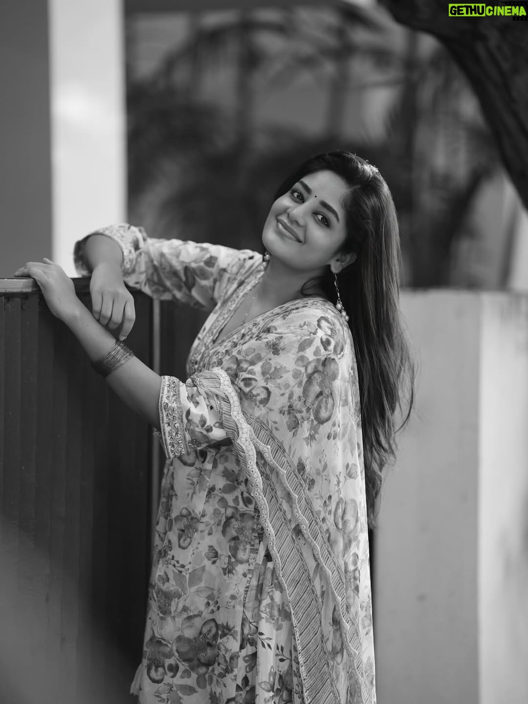 Deepshikha U - 17K Likes - ❤️❤️✨

@portraitsbylokesh