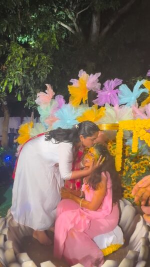 Deepthi Manne Instagram - Today, I apply haldi on your face, but my heart is filled with all our memories… laughter, tears, secrets and everything in between. You deserve all the happiness in the world, my best friend.” 💖💖💖

Outfit: @manasa_karnati 

#haldi #haldifunction #bestfriendwedding #instagram #reels #trending #reelitfeelit #navyarao