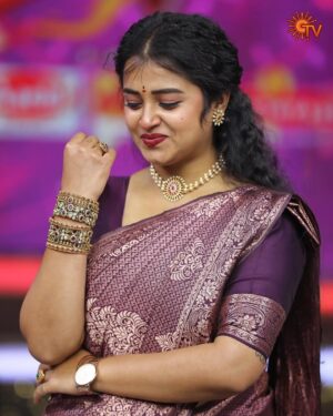 Deepthi Rajendra Instagram - Rettai vaal vennila! 😍
#SunTV #DeepthiRajendra #ManamagaleVaa #SunDigital