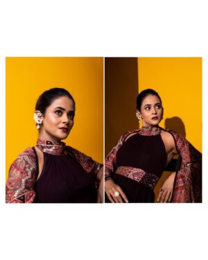 Deepti Devi Instagram - Straight from the Red carpet 
 
Teamwork.
MUAH: @makeupartist_k_art_kalpana 

Outfit : @styleupwithsakshee 

 Photograhy : @shotbyrohitdey 

Jewellery: @sorayaajewels_ 

#premiere #deeptidevi #photoshoot #redcarpet #glam #style #movie #fashion