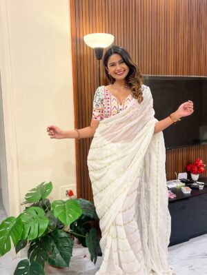 Deesha Umesh Instagram - Bombay. Bling. Deepawali 🪔