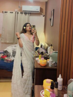 Deesha Umesh Instagram - Bombay. Bling. Deepawali 🪔