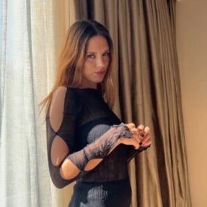Delfina Chaves Instagram - Junket de prensa para RINGO @starplusla 
• @cnavar @christiandipetta @belusanzmakeup •
Y un videito para aprovechar a presumir que podría perfectamente hacer cine porque gesticular poco y contar mucho con la mirada no es un problema para mí