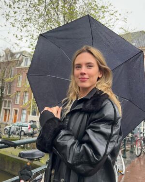 Delfina Chaves Instagram - Foto turista literal así 🥶