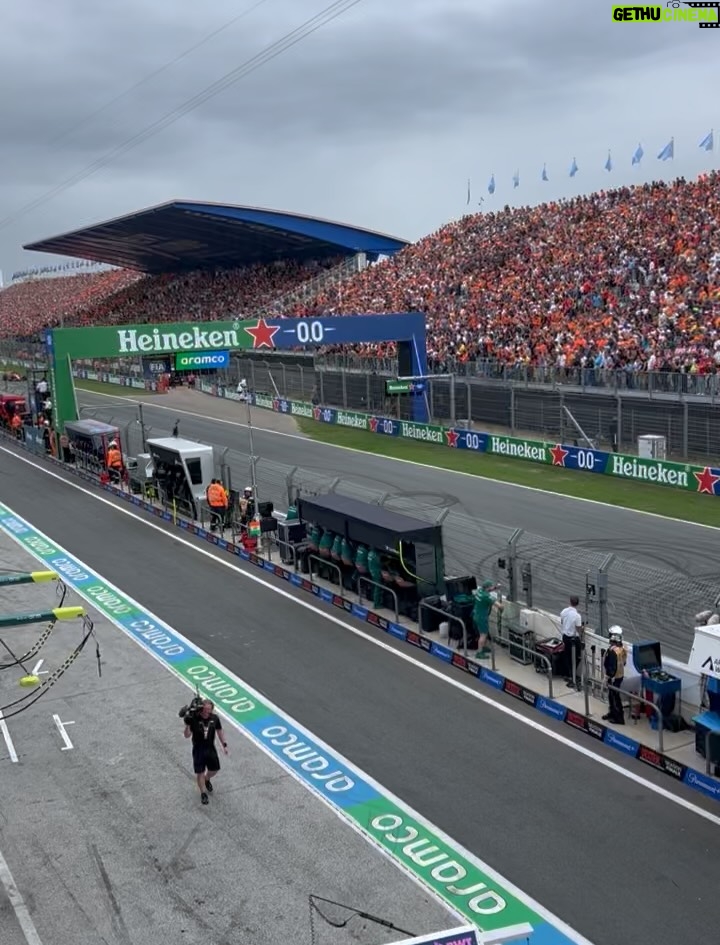 Delfina Chaves - 62.1K Likes - Fin de semana de F1 en el Dutch Grand Prix junto a @heineken_ar 🎯