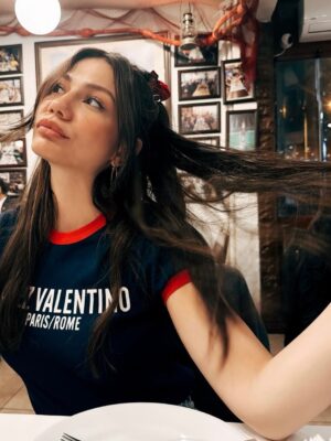 Demet Özdemir Instagram - 🌹