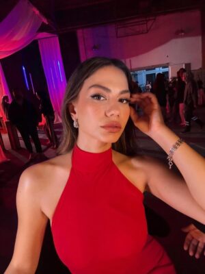 Demet Özdemir Instagram - 🌹