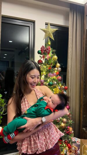 Denise Camillia Tan Instagram - Merry Christmas everyone!🎄 Can’t believe I’m his favourite 🥹