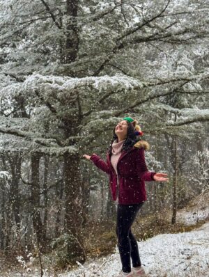 Deveshwari Negi Instagram - ā¤ļø
#snowfall #uttarakhand #mussoorie