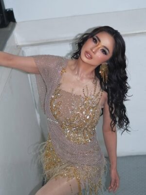 Dewi Perssik Instagram - Malam Puncak 31 tahun Konser Raya Indosiar Luar Biasa
Dress @hendra_chrystianto
Makeup @herdanaprill
Hairdo @rolandhairstyle
Styled by @choisheptia @djumcollect