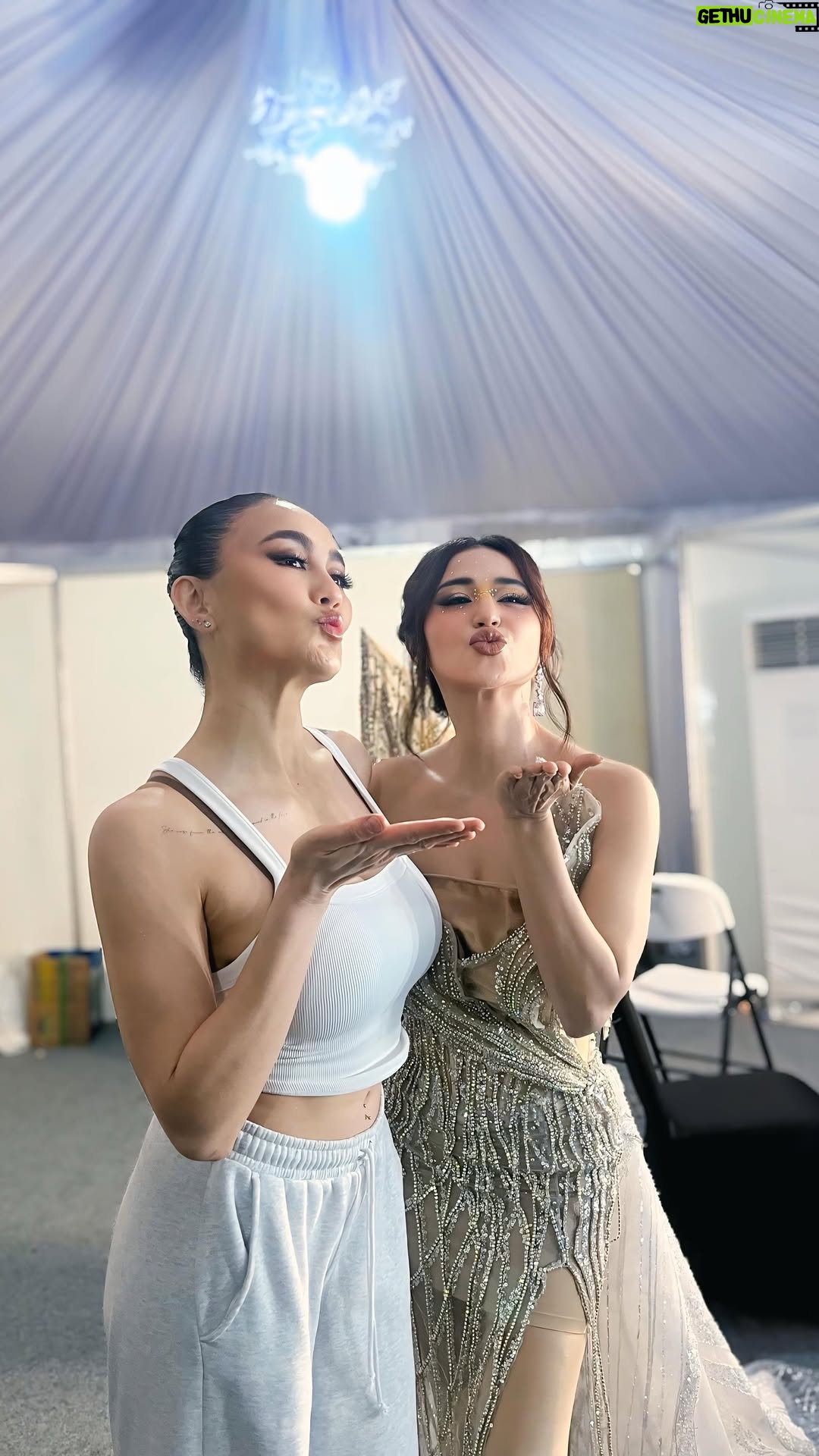 Dewi Perssik - 79.5K Likes - Backstage ✨

Bersama kesayangan AGNESMO, BUNLES, dan bos aku yang paling aku sayang dan repotttt bangettt dahhh 😂😂😂. #hut31indosiar