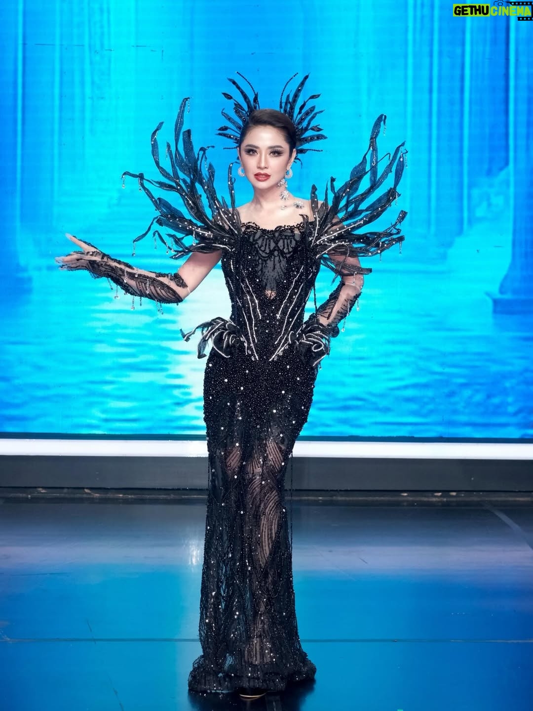 Dewi Perssik - 34.4K Likes - Malam kemenangan Dangdut Academy 7✨

*Dark, bold, and undeniably powerful*

Dress @denny_opulence 
Makeup By @herdanaprill 
Hair Do By @rolandhairstyle 
Styled By @choisheptia @djumcollect 
Manager By @fanniewidya @anjarbachtiar 
Team @hann_fitri @herry_wahjad @afiq_hadley