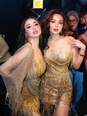 Dewi Perssik Instagram - Backstage situation ✨✨✨
-
Malam Puncak Kedua Konser Raya Indosiar 31Tahun🫶