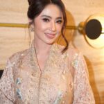 Dewi Perssik
