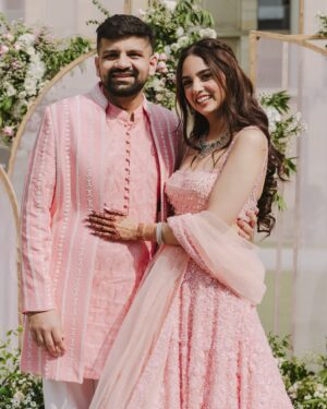Dhairya Sandhyana Instagram - A Love Story that began in a crowded CCD on our IIT campus, grew across cities and timezones, and is now seeing us build a beautiful life together✨
Outfits - @seemagujraldesign
Jewellery - @khannajewellerskj & @hazoorilaljewellers
MUA - @ishanisbridalartistry
Mehendi - @sonis_henna
Venue - @thelodhidelhi
📸 - @nitinaroraphotography