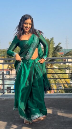 Dhanu shree Instagram - Amm ammma alagamma ❤️ #alagamma #instagram #instareels #explore #viraldance