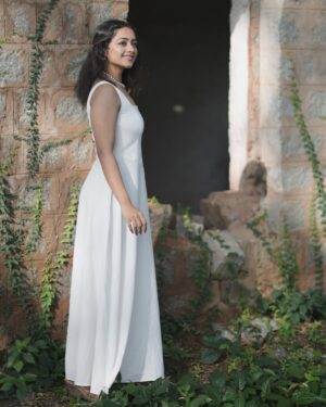 Dhanu shree Instagram - Living in my own Fairy 🧚 Tale ✨

Pc : @praveen_reddy__07