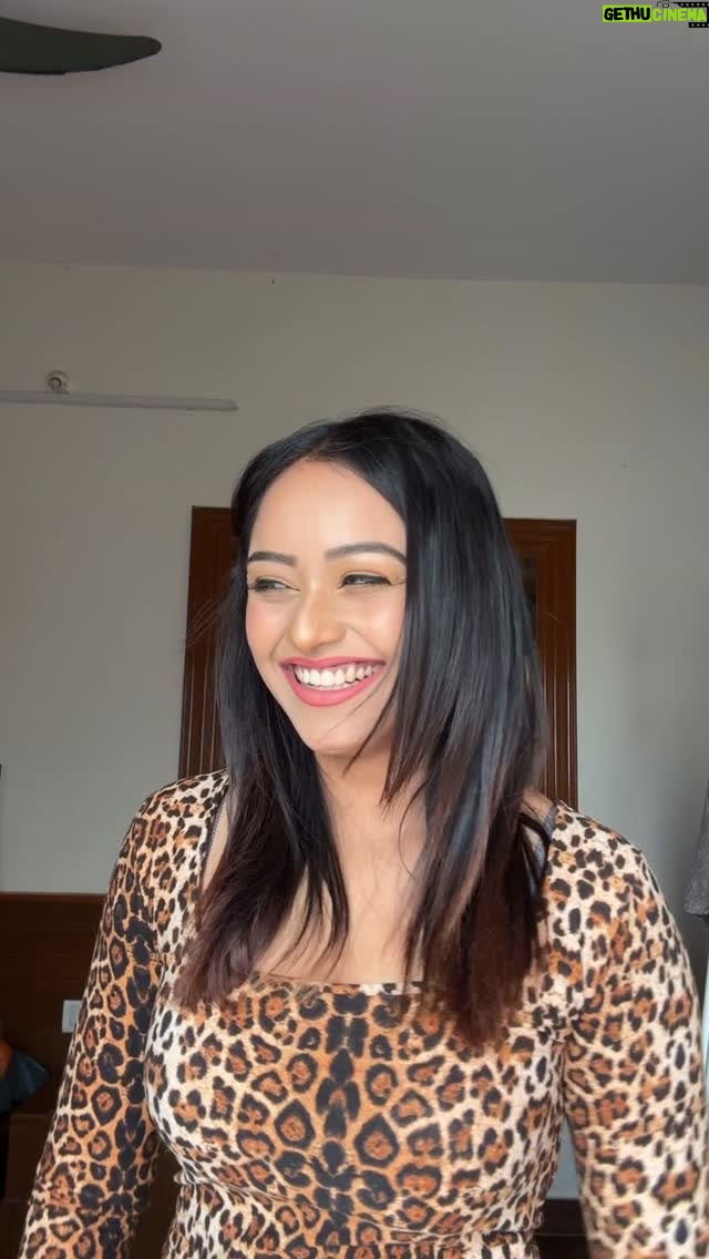 Dhanu shree - 8.8K Likes - Happiness is a mindset 😁😂 bolo kya huva 😂