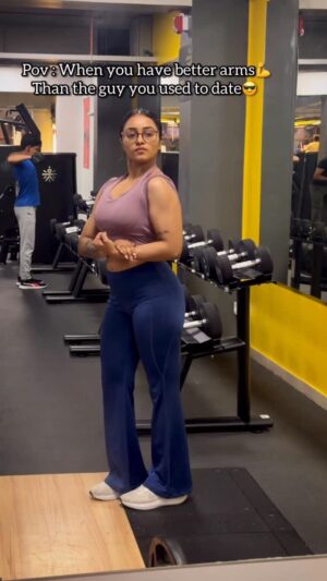 Dhanu shree Instagram - Should I do more gym content? 😌 

#gymgirl #fitness #gymoutfit