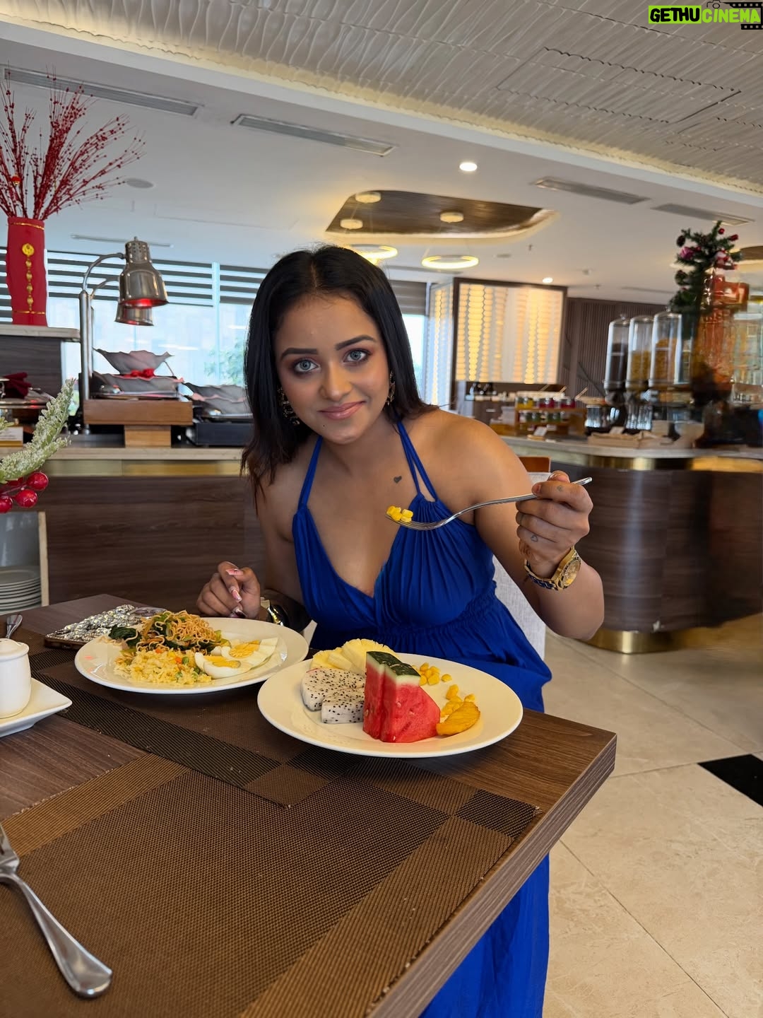 Dhanu shree - 16.6K Likes - My First international solo trip to Vietnam, Fear said no. I went anyway, cheers to the girl who finally crossed her first border. 💃  #vietnam  #hochiminhcity🇻🇳 #hanoi #danang #india