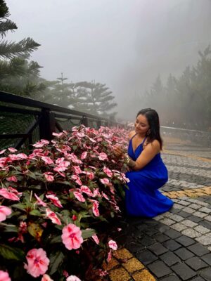 Dhanu shree Instagram - My First international solo trip to Vietnam, Fear said no. I went anyway, cheers to the girl who finally crossed her first border. 💃  #vietnam  #hochiminhcity🇻🇳 #hanoi #danang #india