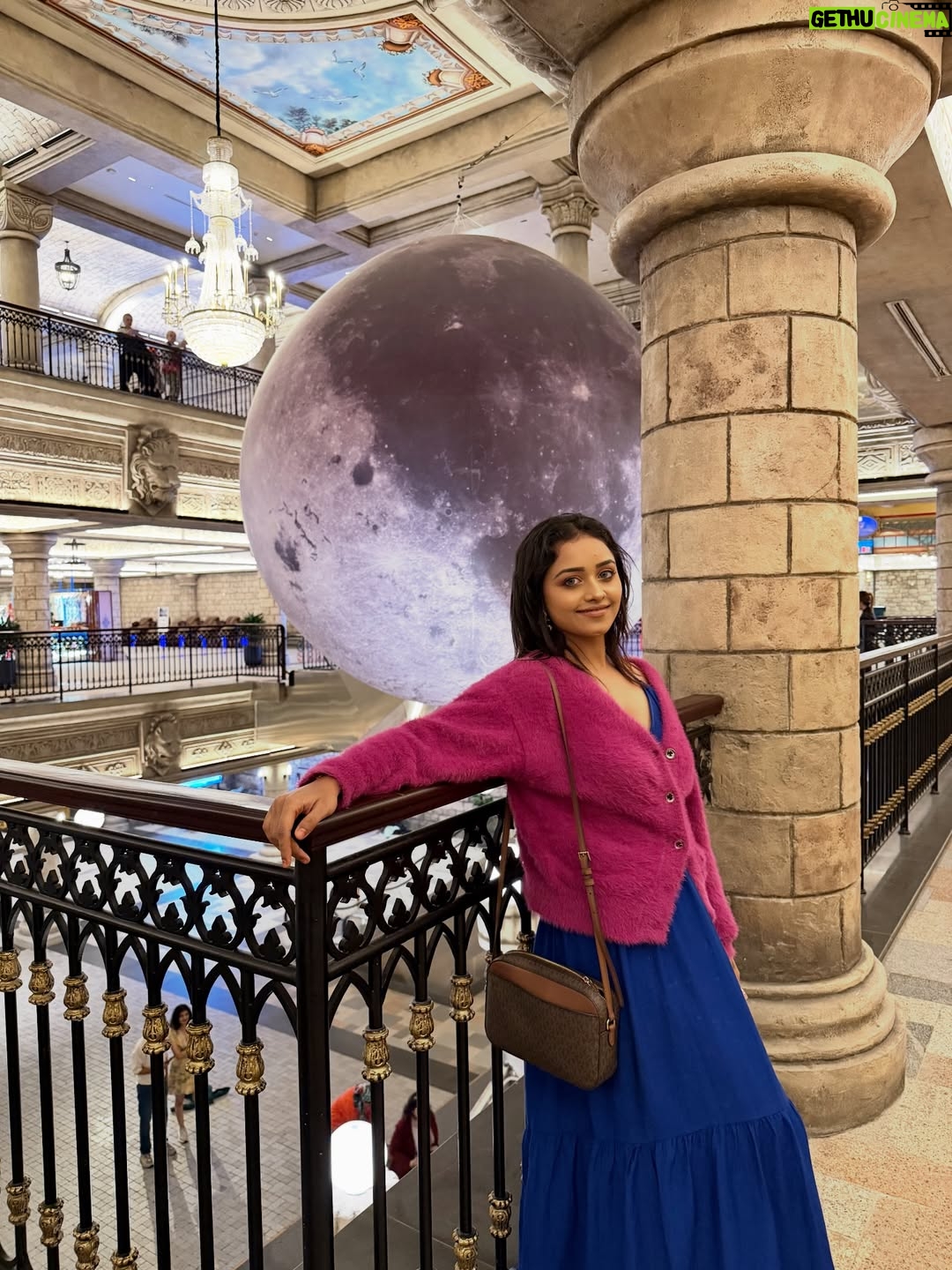 Dhanu shree - 16.6K Likes - My First international solo trip to Vietnam, Fear said no. I went anyway, cheers to the girl who finally crossed her first border. 💃  #vietnam  #hochiminhcity🇻🇳 #hanoi #danang #india