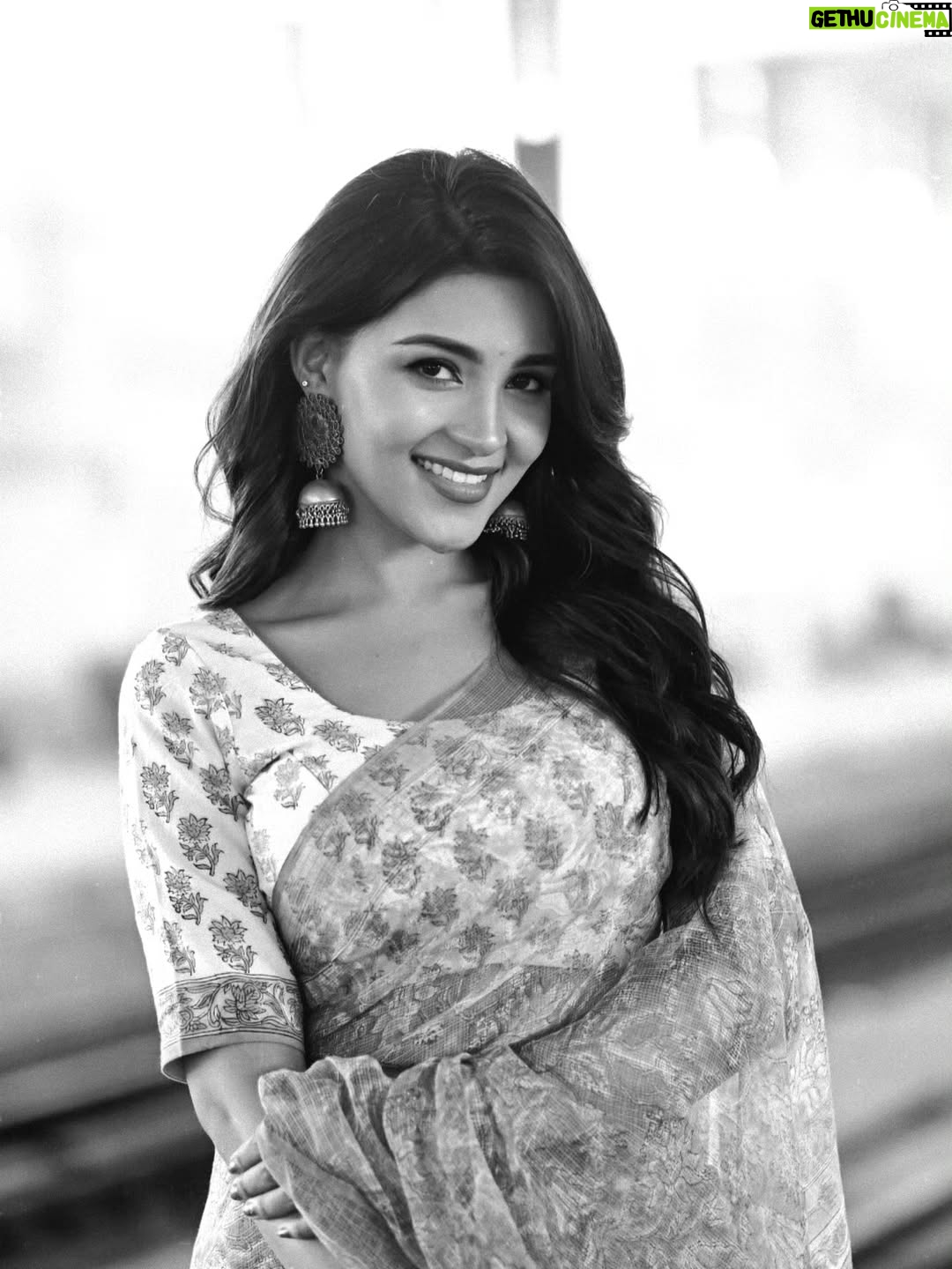 Dharshna Sripal - 34.2K Likes - 🌹