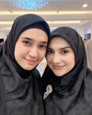 Dhini Aminarti Instagram - Moment menghilangkan kangen, pas halbil 😍